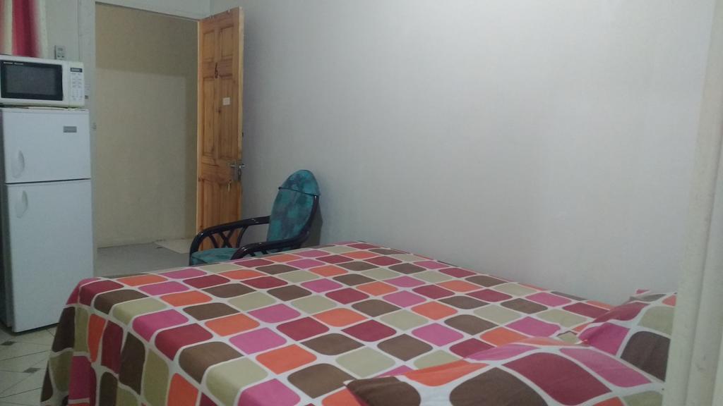Yard Style Hotel Kingston Luaran gambar