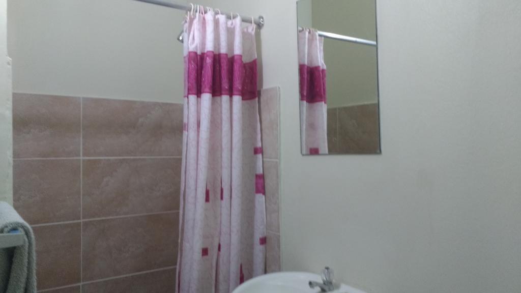 Yard Style Hotel Kingston Luaran gambar