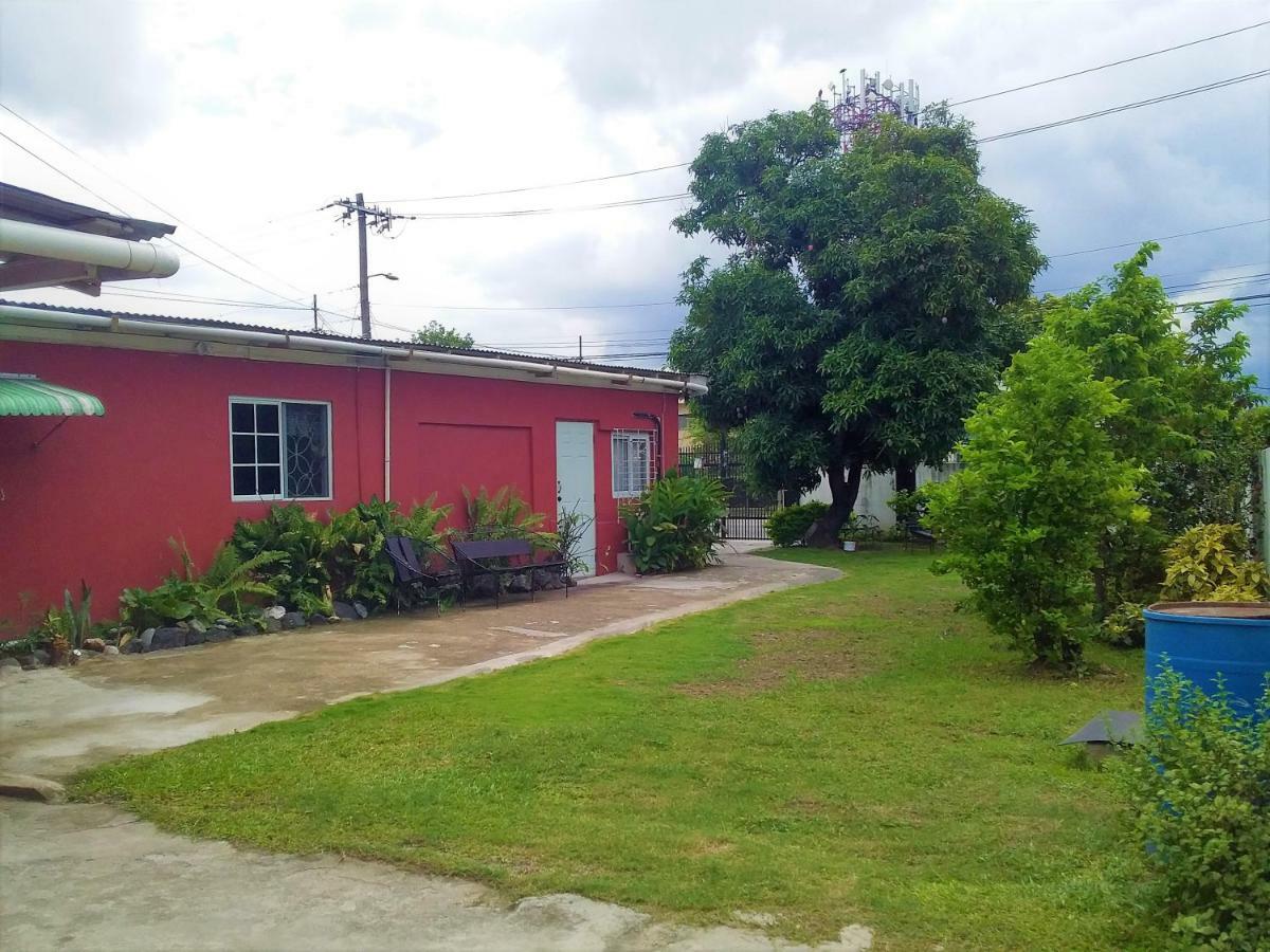 Yard Style Hotel Kingston Luaran gambar